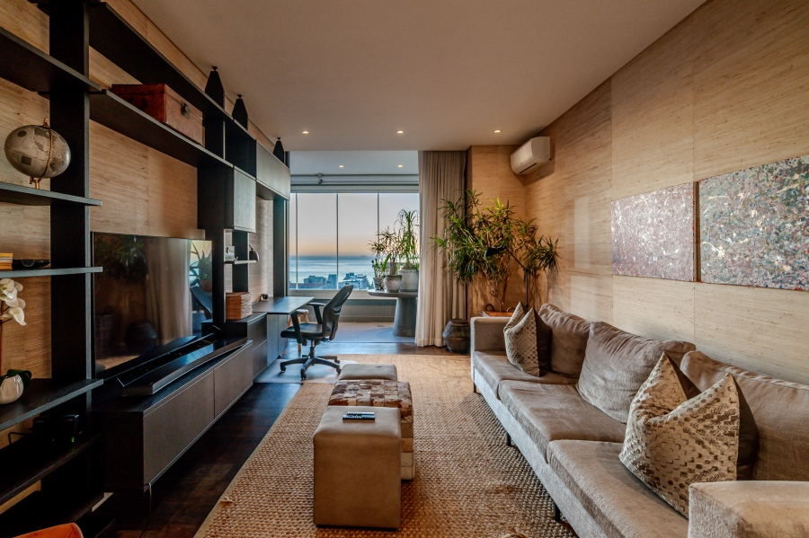 3 Bedroom Property for Sale in Sea Point Western Cape